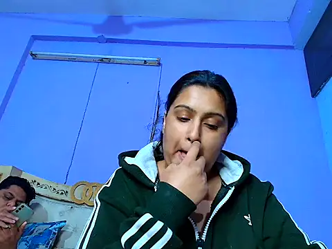 Snapshot of Sophia_James chatting on 01/27/25, 05:48 Sophia James online show from 01/27/25, 05:48