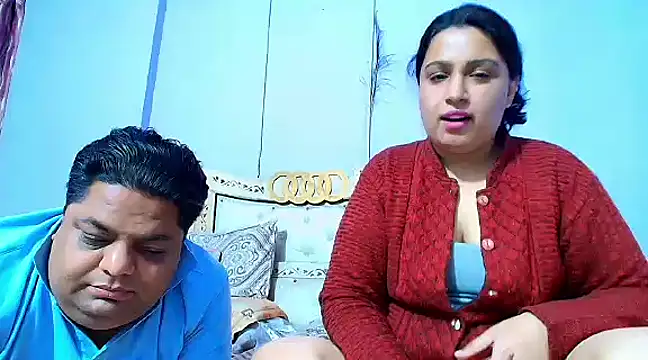 Snapshot of Sophia_James chatting on 03/18/25, 02:37 Sophia James online show from 03/18/25, 02:37