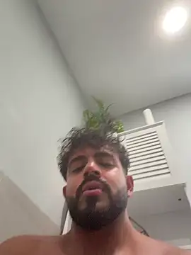 lovehairymen1234 online show from 10/28/25, 03:14