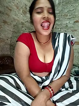 Snapshot of Simrandeshipp chatting on 02/26/26, 04:28 Simrandeshipp online show from 02/26/26, 04:28