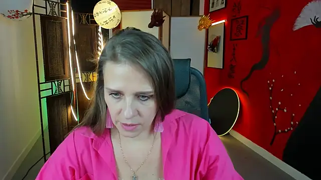 EmiliaBedy online show from 02/11/25, 12:16