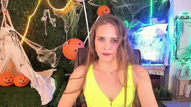 EmiliaBedy online show from 10/23/25, 09:08