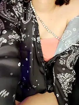 Snapshot of Aapsara_ chatting on 01/31/25, 08:12 Aapsara online show from 01/31/25, 08:12