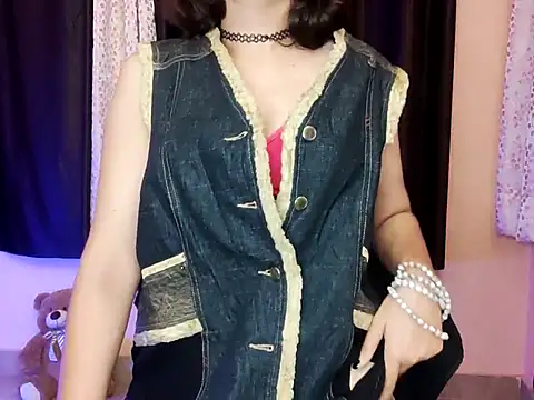 Snapshot of Aapsara_ chatting on 02/23/25, 04:35 Aapsara online show from 02/23/25, 04:35