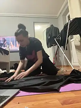 bunnythetailor online show from 02/11/26, 08:14