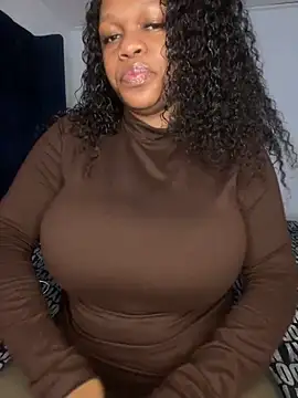 Boneca25 online show from 11/11/25, 06:02