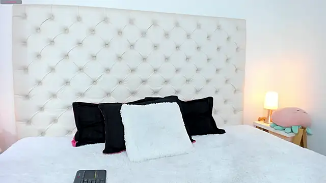 esmeralda06 online show from 03/11/25, 03:45