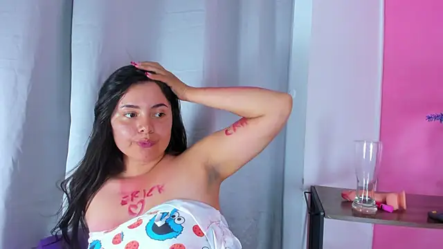 Snapshot of evaa_greey chatting on 01/28/25, 02:32 evaa greey online show from 01/28/25, 02:32