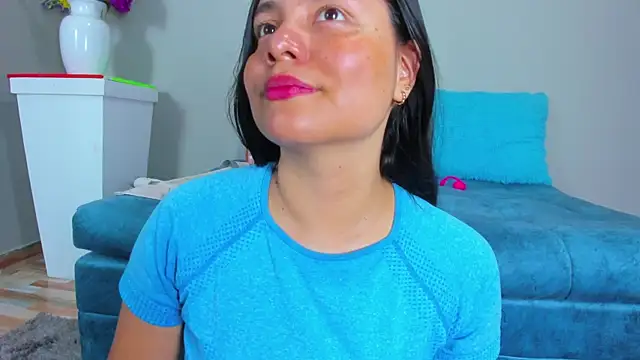 Snapshot of evaa_greey chatting on 09/22/25, 09:17 evaa greey online show from 09/22/25, 09:17