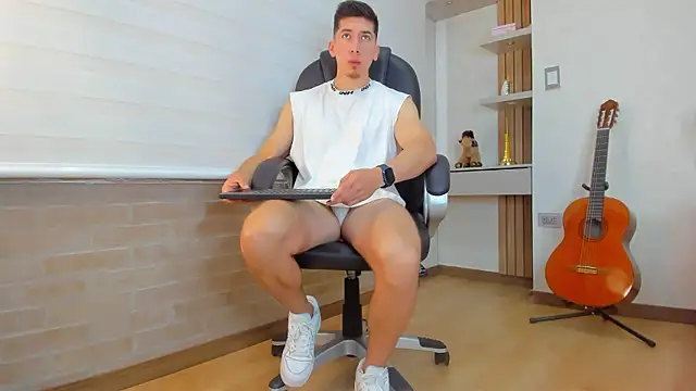 Snapshot of Tombarden chatting on 01/14/26, 07:08 Tombarden online show from 01/14/26, 07:08