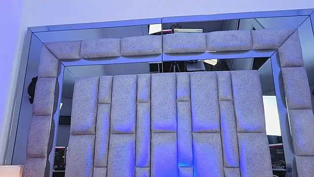 Bonet iris online show from 04/01/26, 07:22