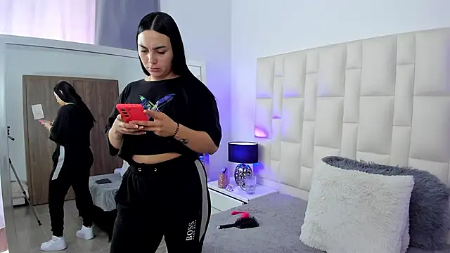 Ariana rouse online show from 09/15/25, 04:51