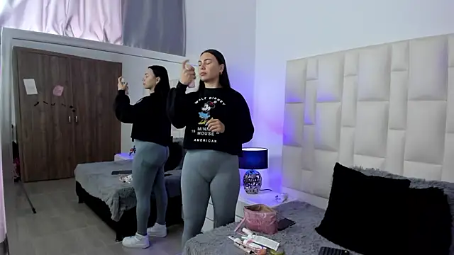 Ariana rouse online show from 02/19/26, 04:36