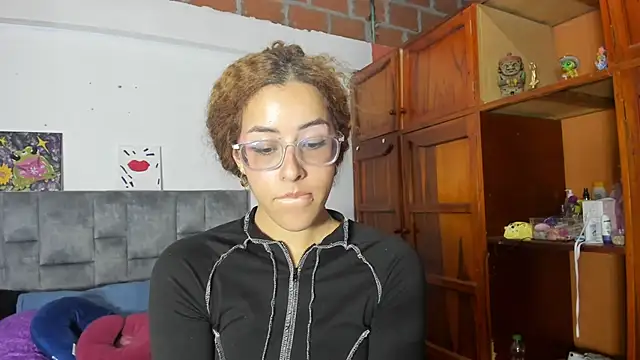 Isangel  online show from 09/23/25, 07:11