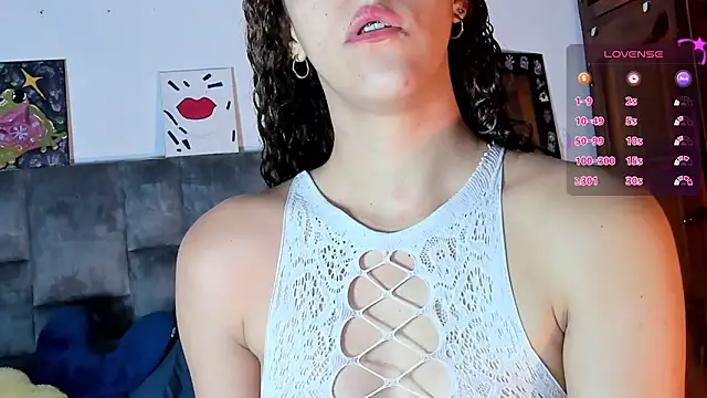 Isangel  online show from 11/08/25, 01:50