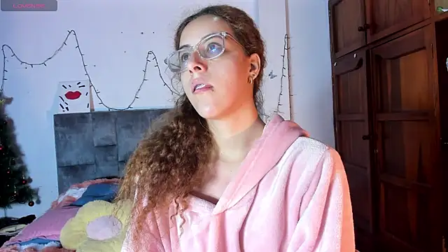 Isangel  online show from 01/12/26, 05:45