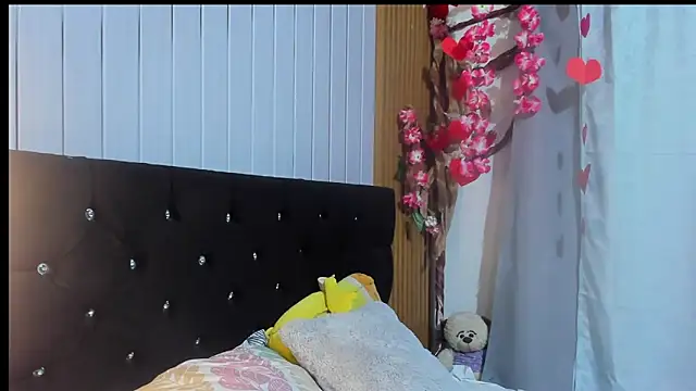 vicky  skinny 1 online show from 02/25/25, 11:52