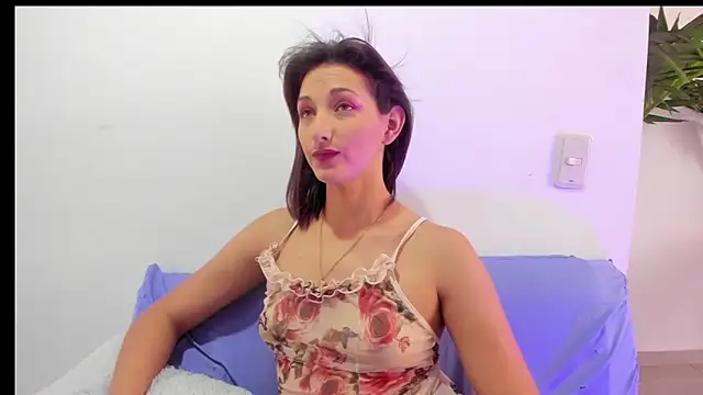 vicky  skinny 1 online show from 03/09/25, 03:27