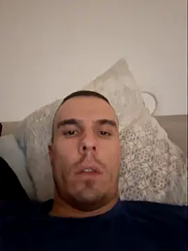 Snapshot of tucacbg chatting on 01/29/25, 11:25 tucacbg online show from 01/29/25, 11:25