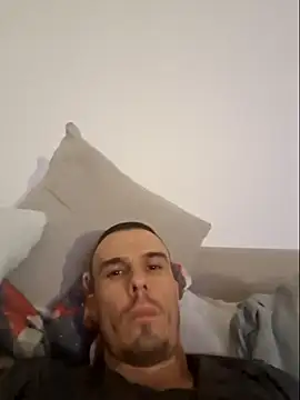 Snapshot of tucacbg chatting on 02/03/25, 01:52 tucacbg online show from 02/03/25, 01:52