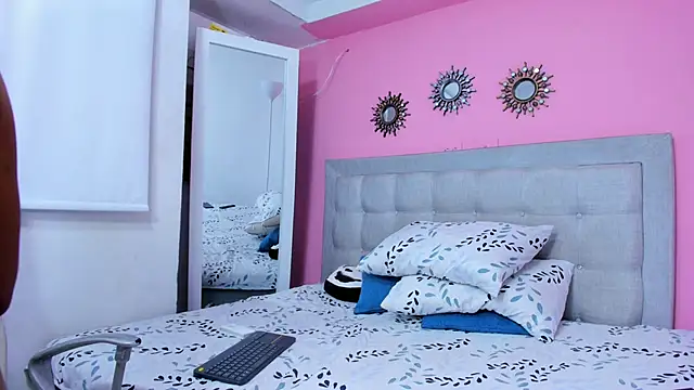 alice evanst online show from 02/22/25, 03:23