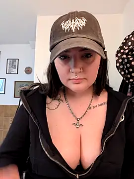 goblingirl888 online show from 04/17/26, 09:51