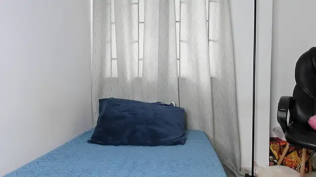 Snapshot of viankaa_miller chatting on 11/22/25, 03:44 viankaa miller online show from 11/22/25, 03:44