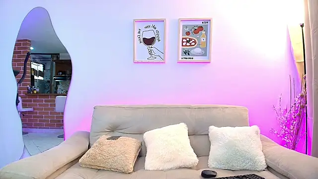 Lilookailanii online show from 05/27/26, 12:35