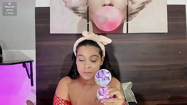 Emily rivera78 online show from 10/21/25, 04:24