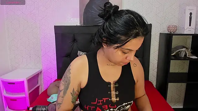 Emily rivera78 online show from 02/03/26, 04:01