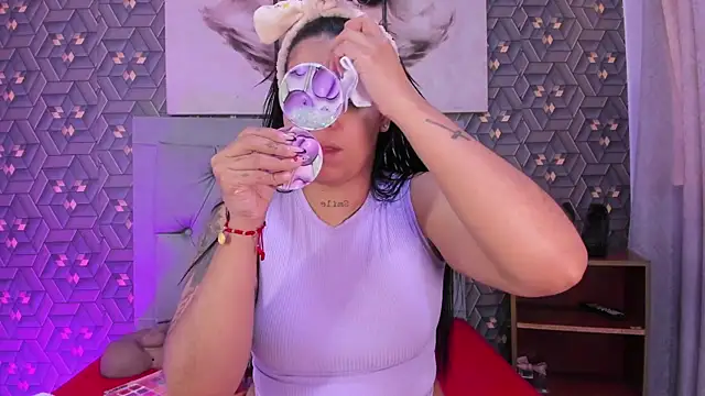 Emily rivera78 online show from 02/18/26, 07:10