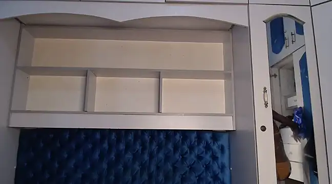 Snapshot of YoungDiva69 chatting on 03/14/25, 09:57 YoungDiva69 online show from 03/14/25, 09:57