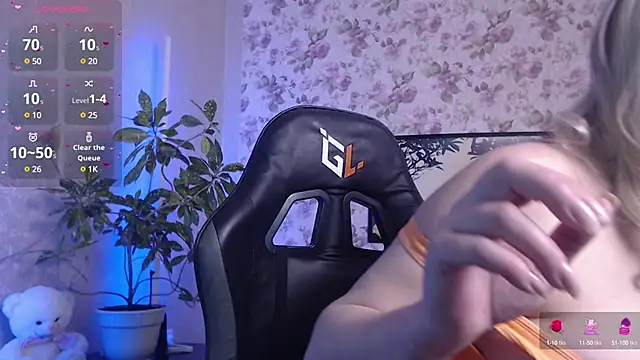 AliciaBlondes online show from 02/17/25, 07:47