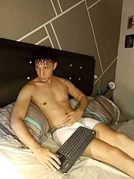 AngeloColleen online show from 10/03/25, 05:10