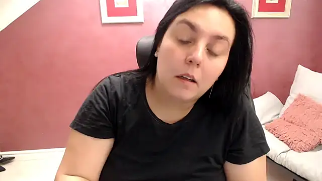 Wetandnaughtyxx online show from 09/13/25, 07:08