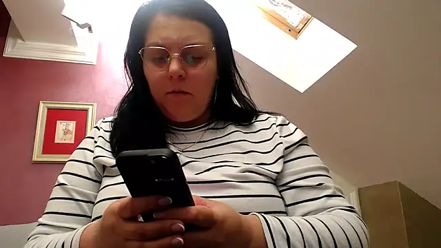 Wetandnaughtyxx online show from 04/09/26, 06:30