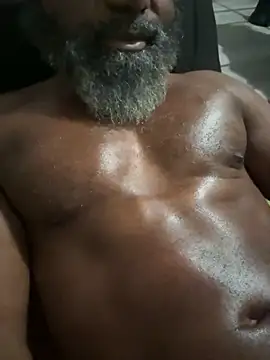 shavez5888 online show from 10/05/25, 09:07