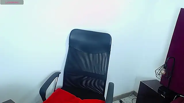 CamiilaReyes online show from 02/07/25, 10:52