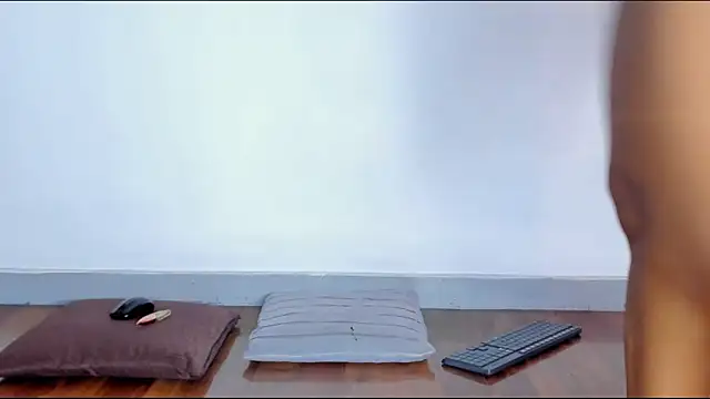 SamanthaMilann online show from 03/07/25, 11:38