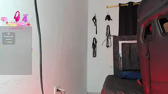 Nicol TransGirl online show from 11/28/25, 03:42