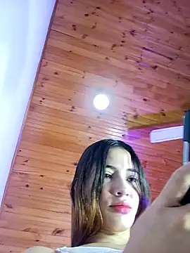 Snapshot of -Nicol chatting on 02/19/25, 10:23 -Nicol online show from 02/19/25, 10:23