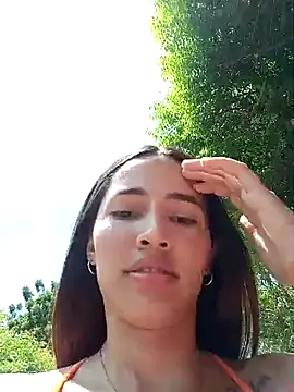 Snapshot of -Nicol chatting on 02/20/25, 04:36 -Nicol online show from 02/20/25, 04:36