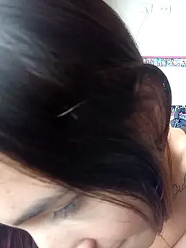 Snapshot of -Nicol chatting on 02/24/25, 01:42 -Nicol online show from 02/24/25, 01:42