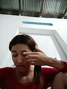 Snapshot of -Nicol chatting on 11/20/25, 10:04 -Nicol online show from 11/20/25, 10:04