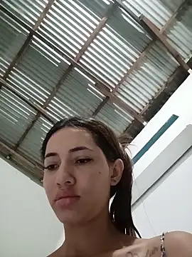 Snapshot of -Nicol chatting on 11/21/25, 10:03 -Nicol online show from 11/21/25, 10:03