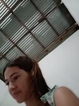 Snapshot of -Nicol chatting on 11/24/25, 10:04 -Nicol online show from 11/24/25, 10:04