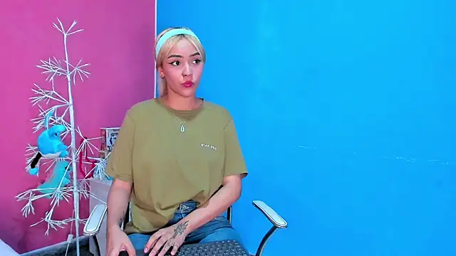 asami kimi online show from 02/12/25, 10:26