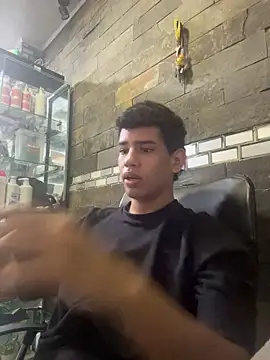 Snapshot of Santiago-Thompson chatting on 10/27/25, 04:33 Santiago-Thompson online show from 10/27/25, 04:33