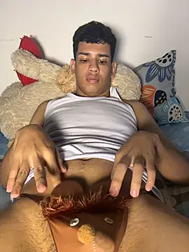 Snapshot of Santiago-Thompson chatting on 11/08/25, 06:35 Santiago-Thompson online show from 11/08/25, 06:35