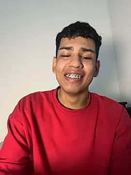 Snapshot of Santiago-Thompson chatting on 11/09/25, 05:44 Santiago-Thompson online show from 11/09/25, 05:44